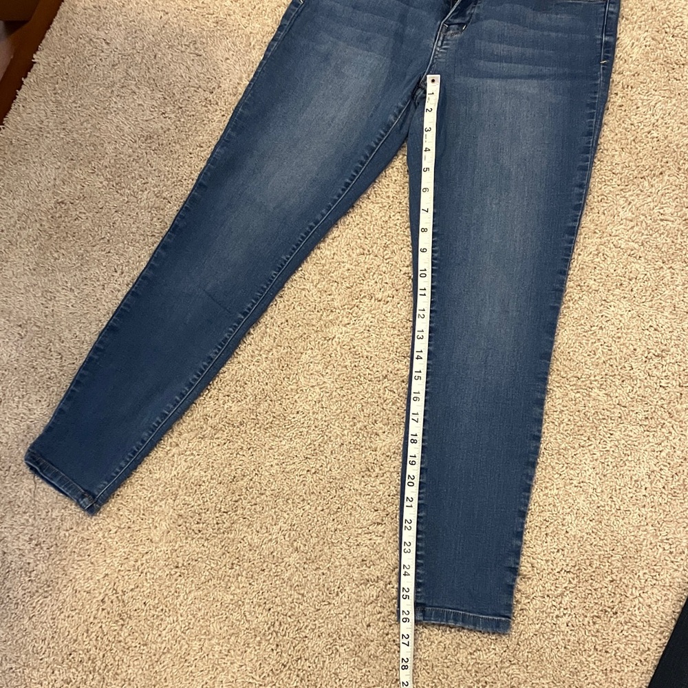 Women’s soft stretchy Skinny Jeans in Blue - Picture 3 of 6